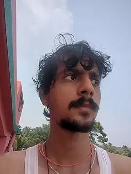 Snapshot of Sushant001 chatting on November 6, 2025, 7:31 am Sushant001 online show from November 6, 2025, 7:31 am