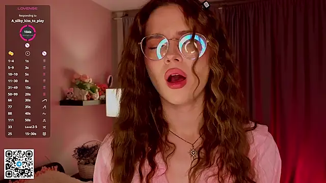 BeatrixCharton online show from November 2, 2025, 7:38 pm