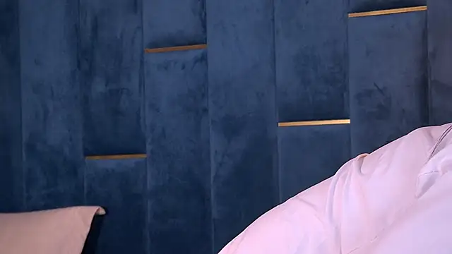 YasminaMoon online show from February 20, 2026, 4:31 am