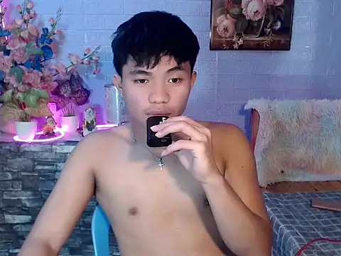mostwantedtwink online show from June 4, 2026, 8:59 pm