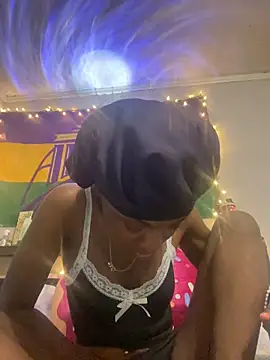 HennessyBaby21 online show from April 1, 2026, 12:00 am