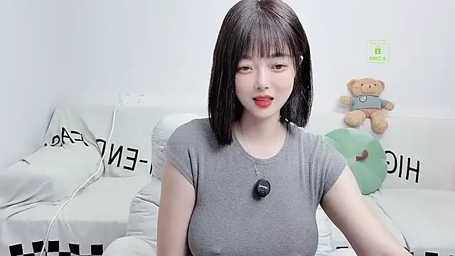 uikyy1 online show from September 10, 2025, 1:44 pm