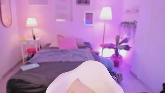 Snapshot of emma_soul1 chatting on October 28, 2025, 7:49 pm emma soul1 online show from October 28, 2025, 7:49 pm