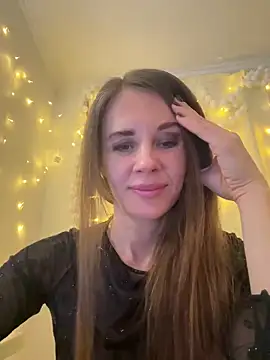 LucieMack online show from February 10, 2026, 3:38 pm