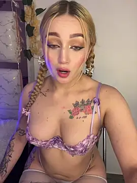 Snapshot of Sara_Sophia420 chatting on June 29, 2026, 7:25 am Sara Sophia420 online show from June 29, 2026, 7:25 am