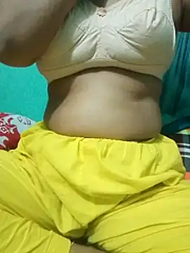 Snapshot of Maria_Mahi chatting on May 15, 2026, 6:59 pm Maria Mahi online show from May 15, 2026, 6:59 pm