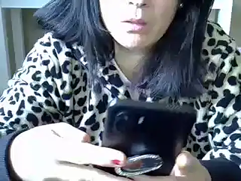 Snapshot of ITALIANASISIXX chatting on November 10, 2025, 10:14 am ITALIANASISIXX online show from November 10, 2025, 10:14 am