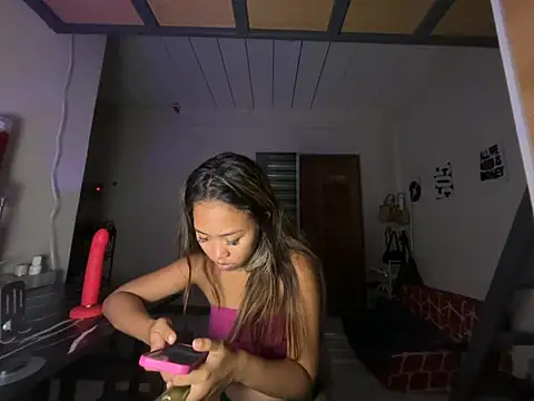 PinayLina18 online show from June 8, 2026, 11:54 am