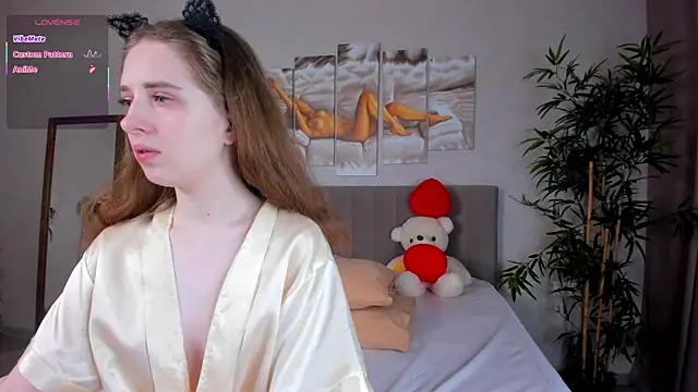 Camilla Kelly online show from February 13, 2026, 1:12 am