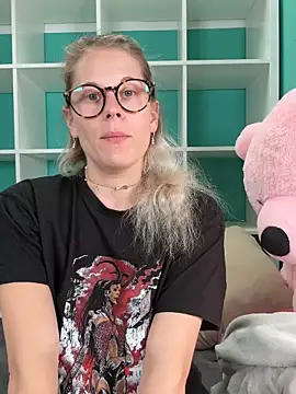 TheRealJessyLey online show from June 14, 2026, 4:42 pm