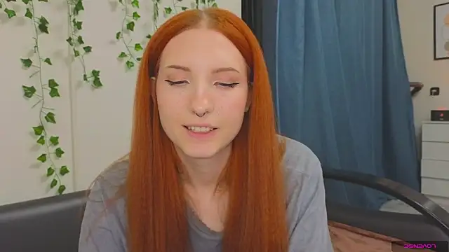 Olivia Rid  online show from October 3, 2025, 8:06 pm