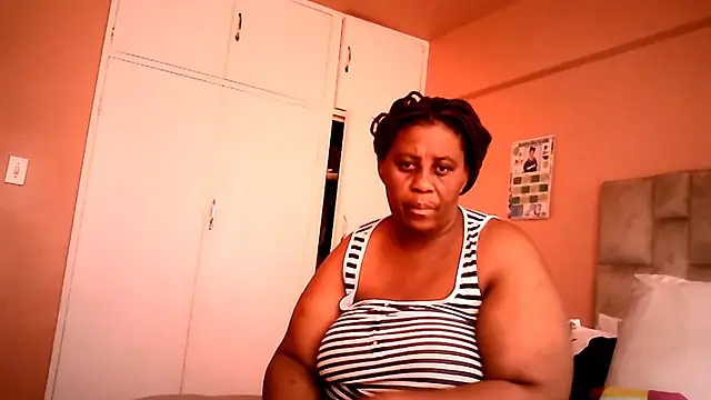 HUGEASSXXXXX online show from July 1, 2026, 6:26 am