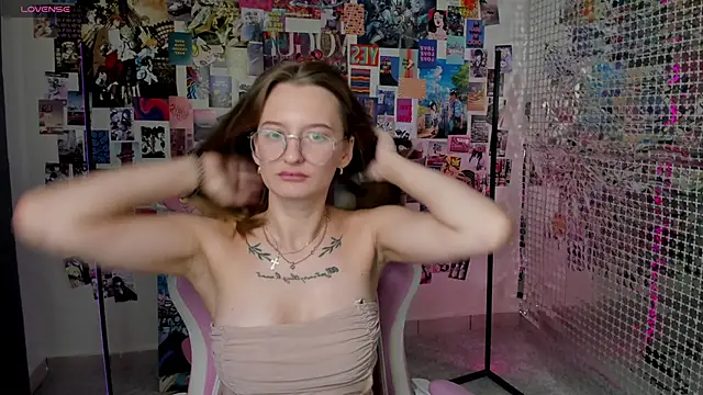 Snapshot of Maryyy_May chatting on September 9, 2025, 5:01 pm Maryyy May online show from September 9, 2025, 5:01 pm