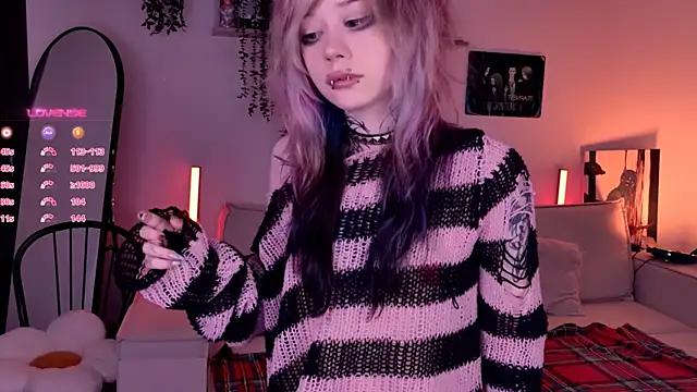 Lollyshy online show from November 20, 2025, 9:31 am