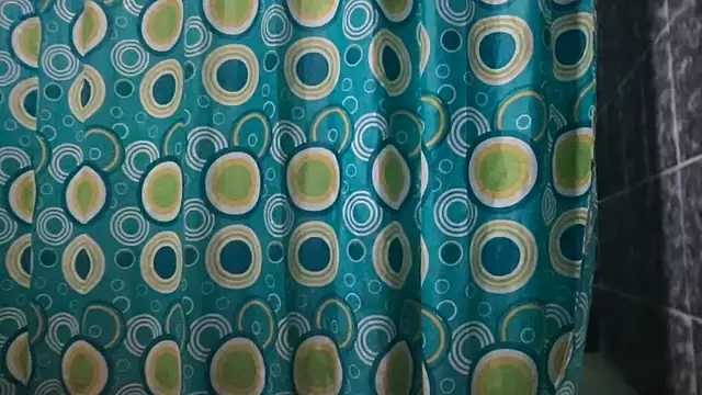 Rosea Champagne online show from September 30, 2025, 5:34 am