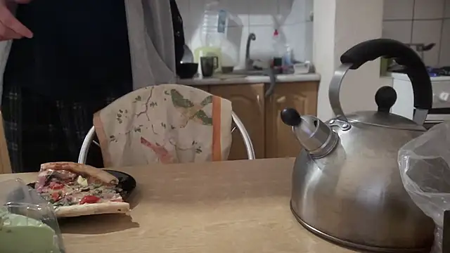 Rosea Champagne online show from October 16, 2025, 12:17 pm