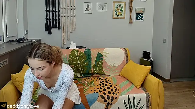 daddyonlyloveme online show from September 14, 2025, 8:19 pm