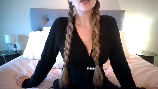 Snapshot of TaylorWest62 chatting on October 21, 2025, 12:50 pm TaylorWest62 online show from October 21, 2025, 12:50 pm