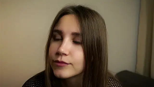 EthalFlowers online show from October 6, 2025, 12:52 am