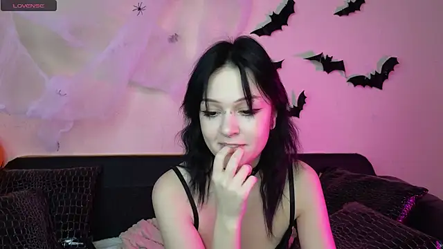 Snapshot of mimi_purrs chatting on October 28, 2025, 4:49 am mimi purrs online show from October 28, 2025, 4:49 am