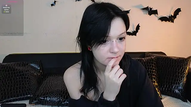 Snapshot of mimi_purrs chatting on November 18, 2025, 4:39 am mimi purrs online show from November 18, 2025, 4:39 am