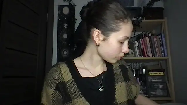 Yuna5343 online show from March 12, 2026, 9:32 pm