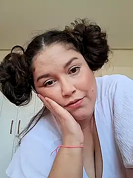 valkiriabbw online show from April 14, 2026, 2:23 pm