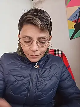 Lulypsicologasexual online show from June 17, 2026, 3:24 pm
