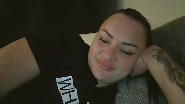 AliTemptress online show from October 5, 2025, 3:49 am