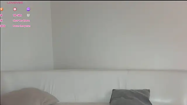 AliTemptress online show from October 16, 2025, 4:30 pm