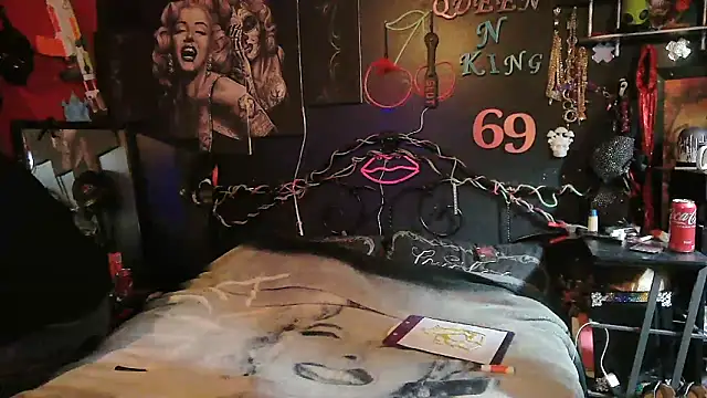 Splash Queen420 online show from February 25, 2026, 4:11 am