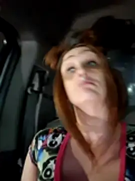 Splash Queen420 online show from May 20, 2026, 3:56 am