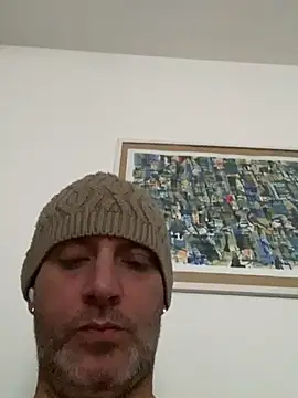 Maurinho3005 online show from November 20, 2025, 8:14 am