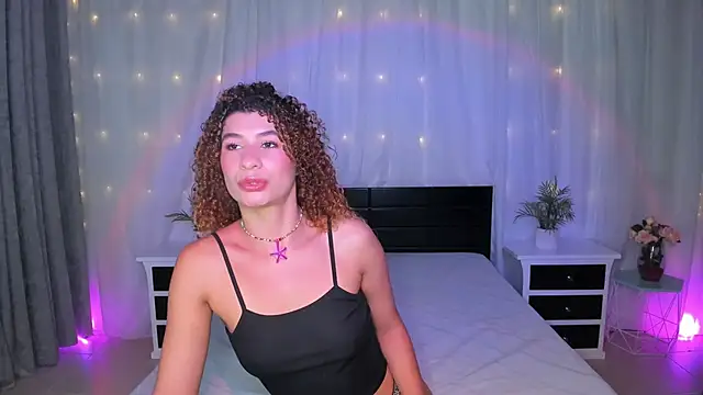 Evolet Bee online show from November 24, 2025, 1:00 pm