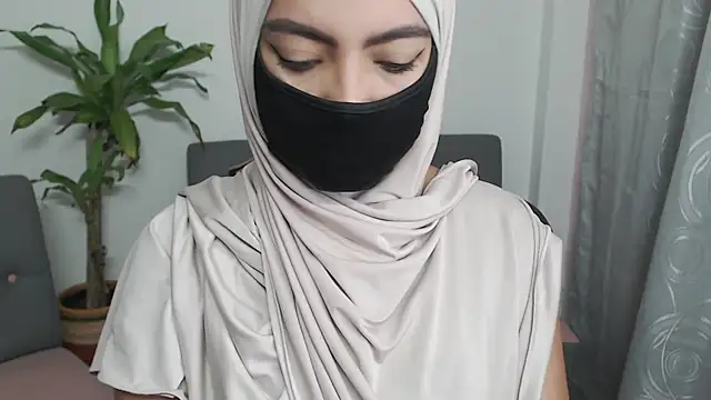 jade nassar online show from November 12, 2025, 12:16 pm