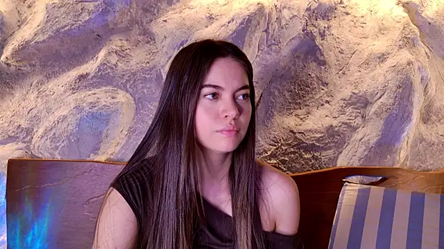 Katarina Rostova online show from December 21, 2025, 1:29 pm