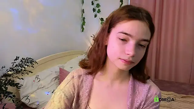 Evi Brook online show from October 4, 2025, 11:41 am