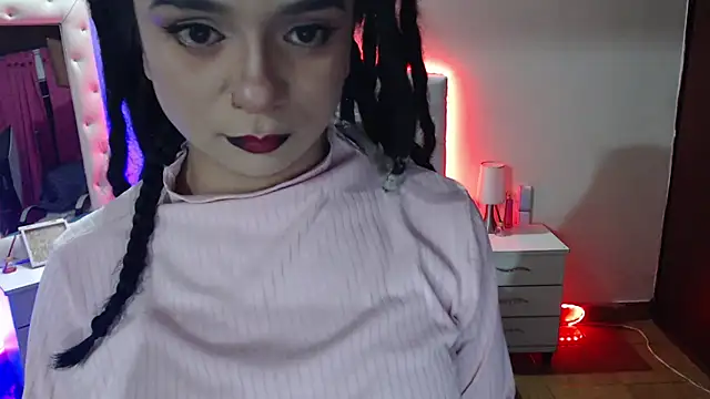 elapetitie online show from November 5, 2025, 6:13 am