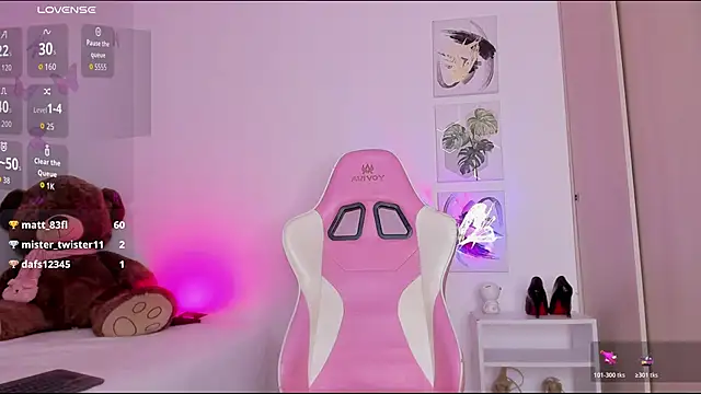 Nataly evans18 online show from November 18, 2025, 4:06 am