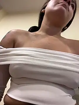 Alyha Cortes online show from March 16, 2026, 1:59 pm