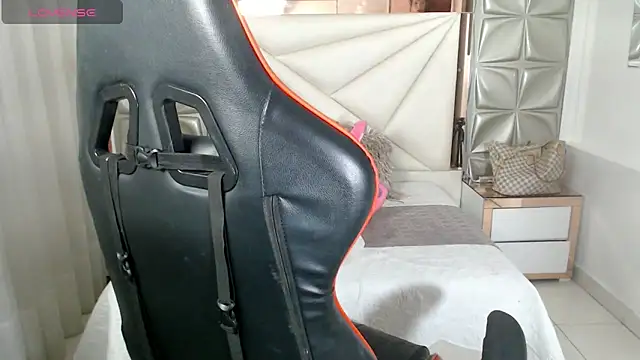 Snapshot of sara_slut21 chatting on January 15, 2025, 10:46 pm sara slut21 online show from January 15, 2025, 10:46 pm