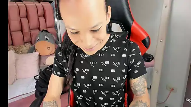 Snapshot of sara_slut21 chatting on January 19, 2025, 8:30 pm sara slut21 online show from January 19, 2025, 8:30 pm