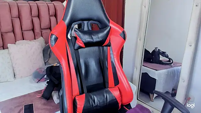 Snapshot of sara_slut21 chatting on January 22, 2025, 10:26 pm sara slut21 online show from January 22, 2025, 10:26 pm