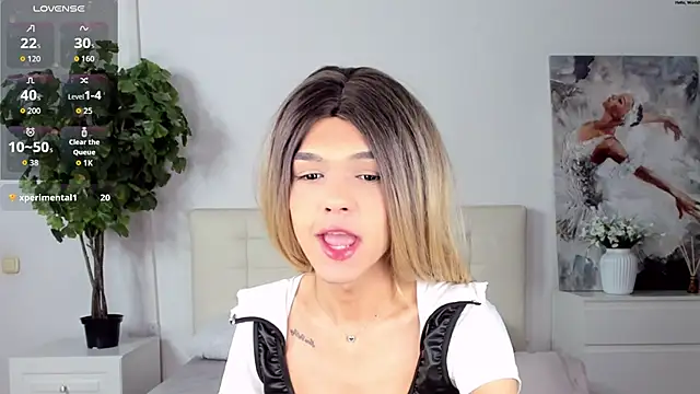 MadonnaRossi online show from March 24, 2026, 9:09 pm