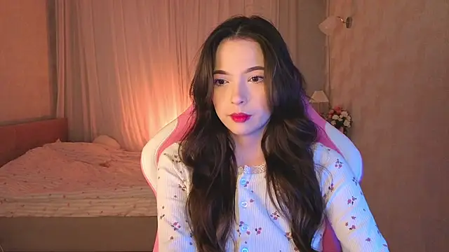 Snapshot of yuna_sunshy chatting on March 1, 2026, 11:29 pm yuna sunshy online show from March 1, 2026, 11:29 pm