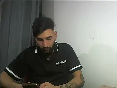 Snapshot of Alexgrc13 chatting on October 18, 2025, 6:52 pm Alexgrc13 online show from October 18, 2025, 6:52 pm