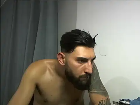 Snapshot of Alexgrc13 chatting on October 21, 2025, 8:09 pm Alexgrc13 online show from October 21, 2025, 8:09 pm