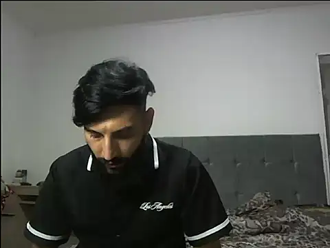 Snapshot of Alexgrc13 chatting on November 30, 2025, 2:32 pm Alexgrc13 online show from November 30, 2025, 2:32 pm