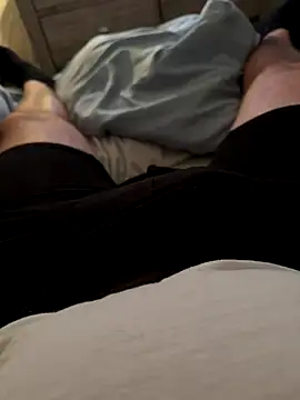 Snapshot of Spartacus514 chatting on October 28, 2025, 5:22 am Spartacus514 online show from October 28, 2025, 5:22 am