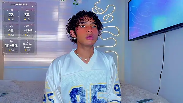 Snapshot of Aaron_Wiinter chatting on February 12, 2026, 7:31 pm Aaron Wiinter online show from February 12, 2026, 7:31 pm